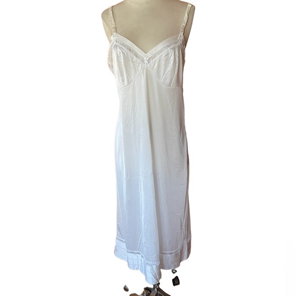 Vintage Other - Vintage Lorraine‎ Nylon Camisole